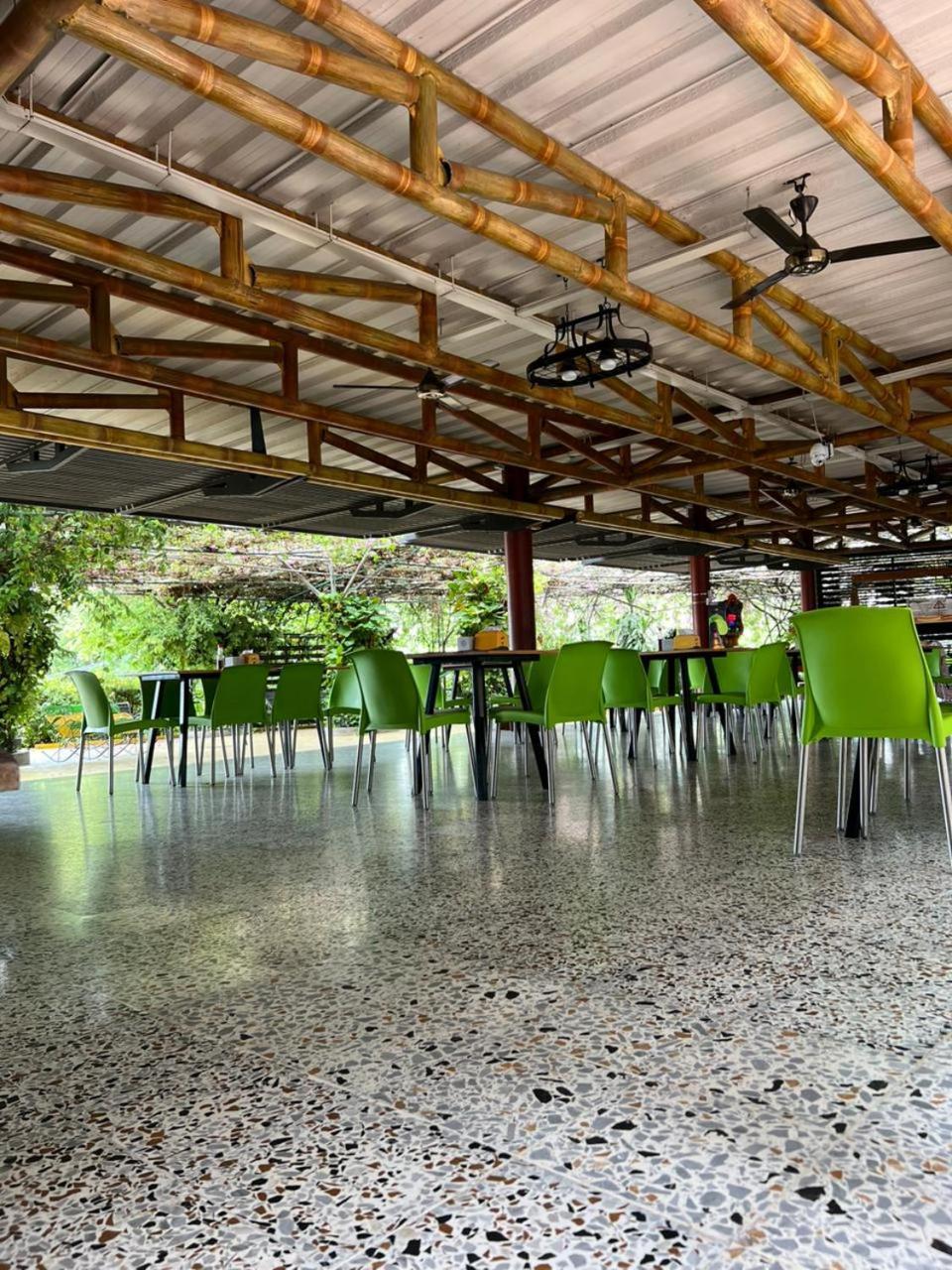 Hotel Chicala Salgar Puerto Salgar エクステリア 写真